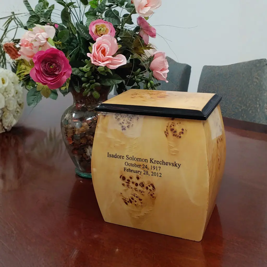Oblique Treasure Chest Adult